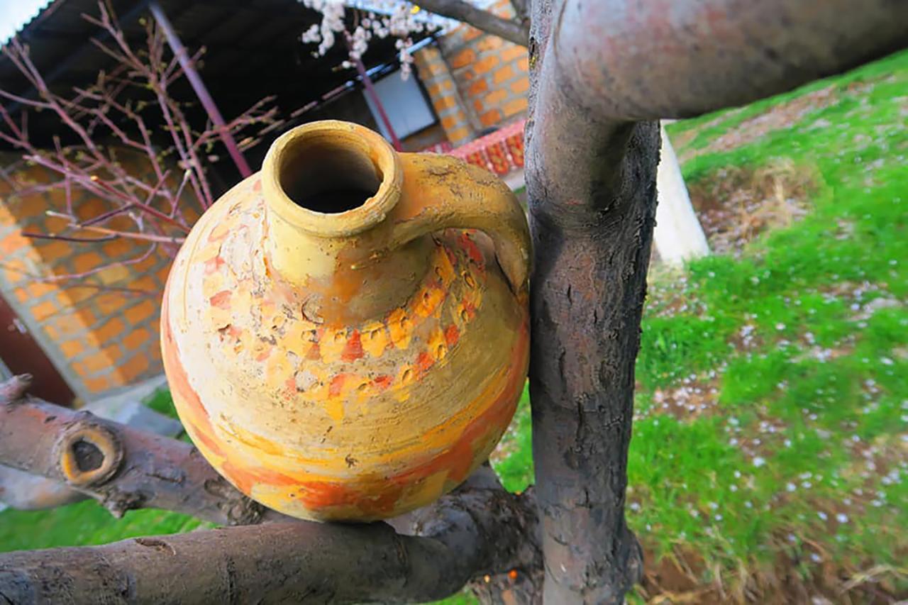 Three Jugs B&B Jrvezh Exteriör bild